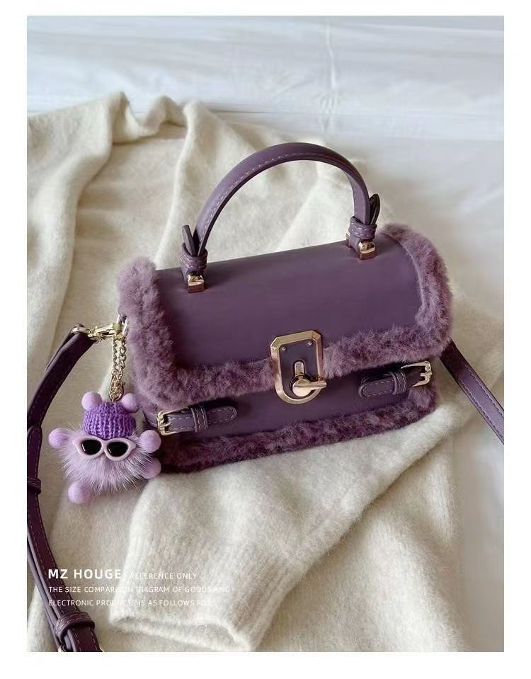 Autumn And Winter High-End Texture Niche Fashion Versatile One-Shoulder Plush Crossbody Bag