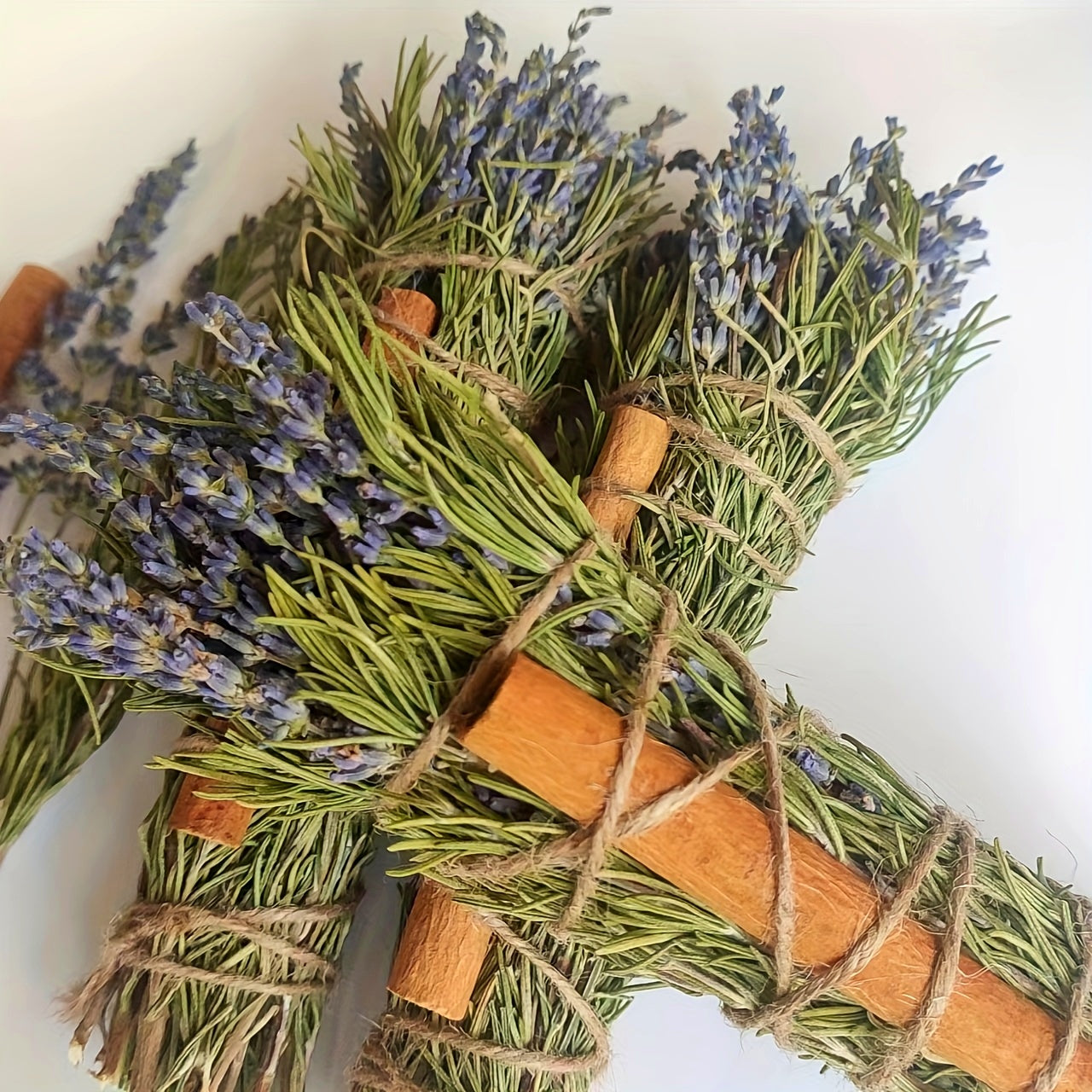 1pc/3pcs Natural Rosemary, Lavender, Cinnamon Plant Aromatherapy Sticks, Purifying Space Meditation, Holiday Gift, Natural Plant Essence for Relaxation and Calm