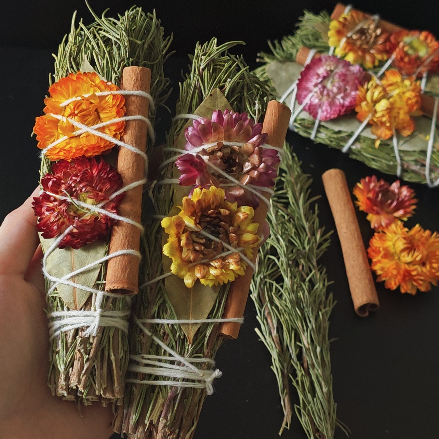 Rosemary Cinnamon Aromatherapy Sticks: Holiday Gifts, Home Decorations, Purifying Space Meditation - Suitable for Christmas, Halloween, Easter, Hanukkah, Thanksgiving