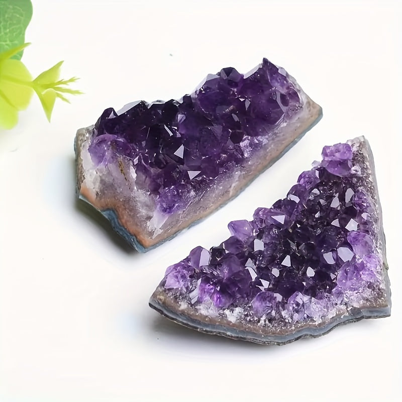 1pc of Amethyst Cluster Crystal Decoration (Natural Mine Crystal Cave with Ice Crack Patterns. All Labels Indicate They Are Natural / Not Damaged / Not Dirty / Not Chipped. It Is Recommended to Wash with Water Or Wipe with a