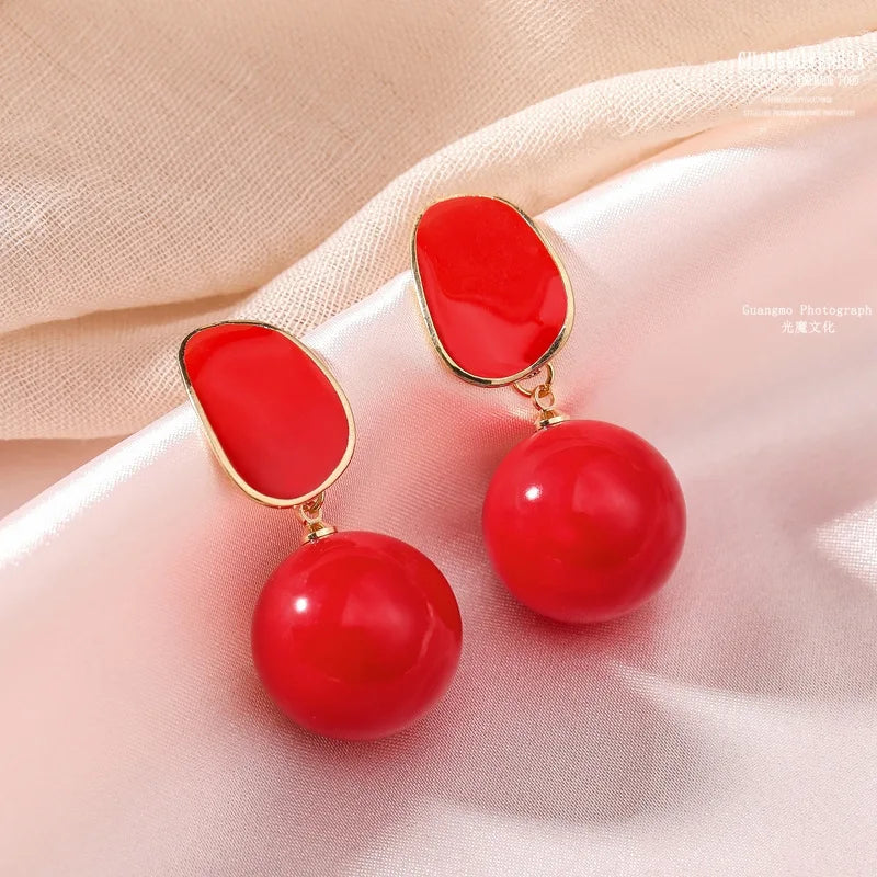 2022 Korean Trendy Elegant Shiny Round White Red Champagne Pearl Hoop Drop Earrings Circle Ball Bead Pendant Dangle Women's Gift