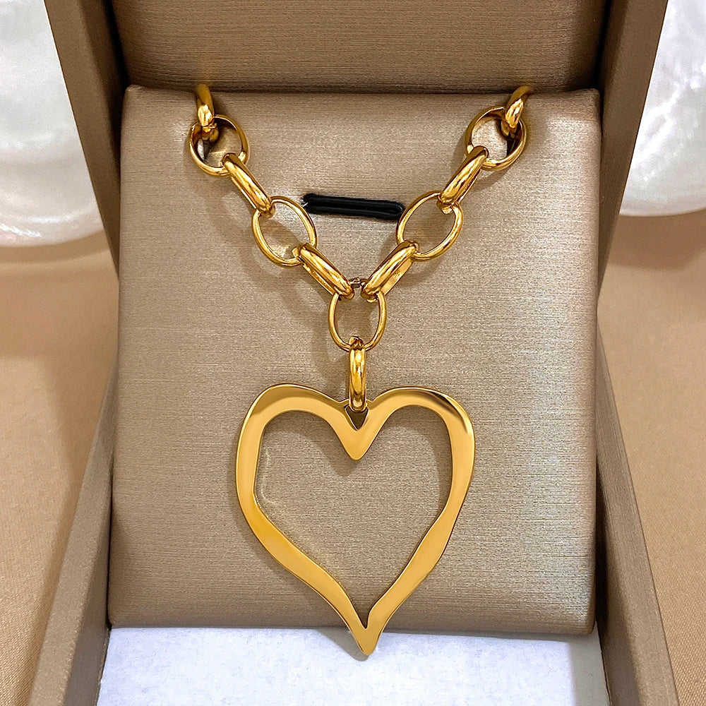 Trend Stainless Steel Irregular Hollow Big Heart Pendant Necklace for Women Golden Metal Thick Sweater Chain Necklace Jewelry