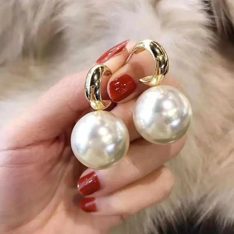 2022 Korean Trendy Elegant Shiny Round White Red Champagne Pearl Hoop Drop Earrings Circle Ball Bead Pendant Dangle Women's Gift