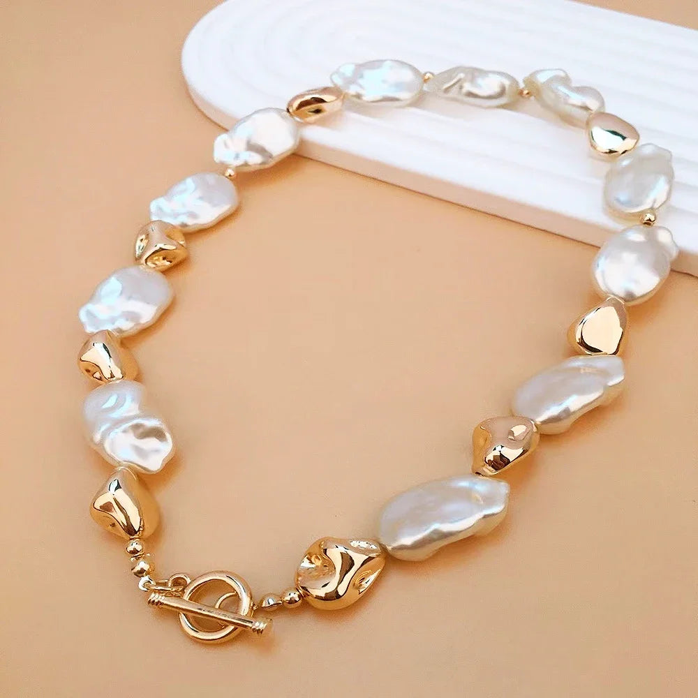 Elegant and Noble Palace Style Women's Pearl Necklace Beautiful Temperament Suitable for Attending the Event Party Gift Jewelry