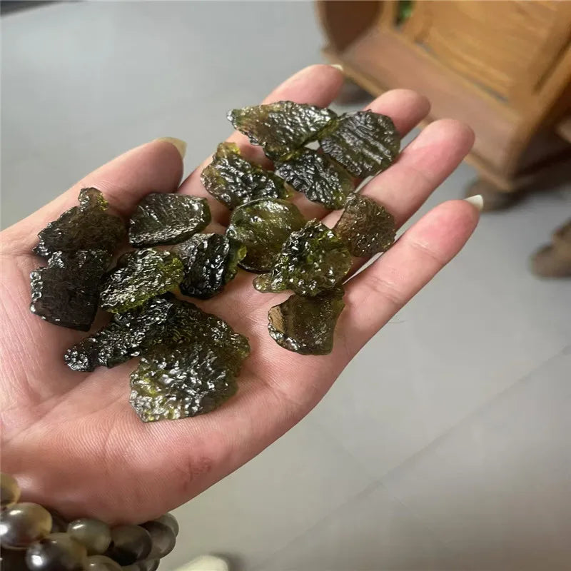 Moldavite Pendant Green Irregular Shape Moldavite Czech Meteorite Raw Rough Crystal Energy Stone for Art Jewelry Making