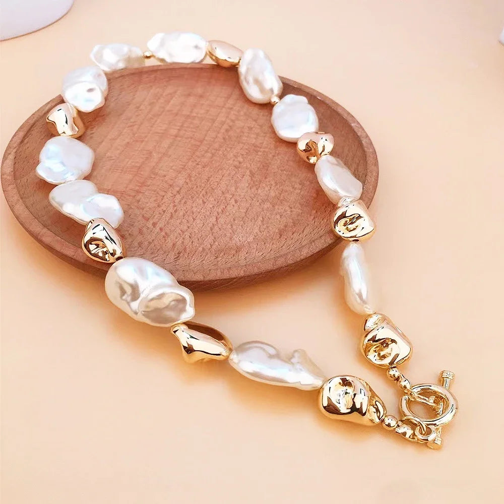 Elegant and Noble Palace Style Women's Pearl Necklace Beautiful Temperament Suitable for Attending the Event Party Gift Jewelry