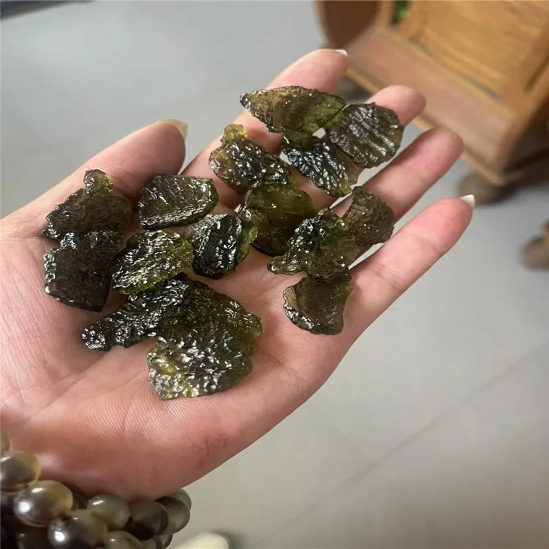 Moldavite Pendant Green Irregular Shape Moldavite Czech Meteorite Raw Rough Crystal Energy Stone for Art Jewelry Making