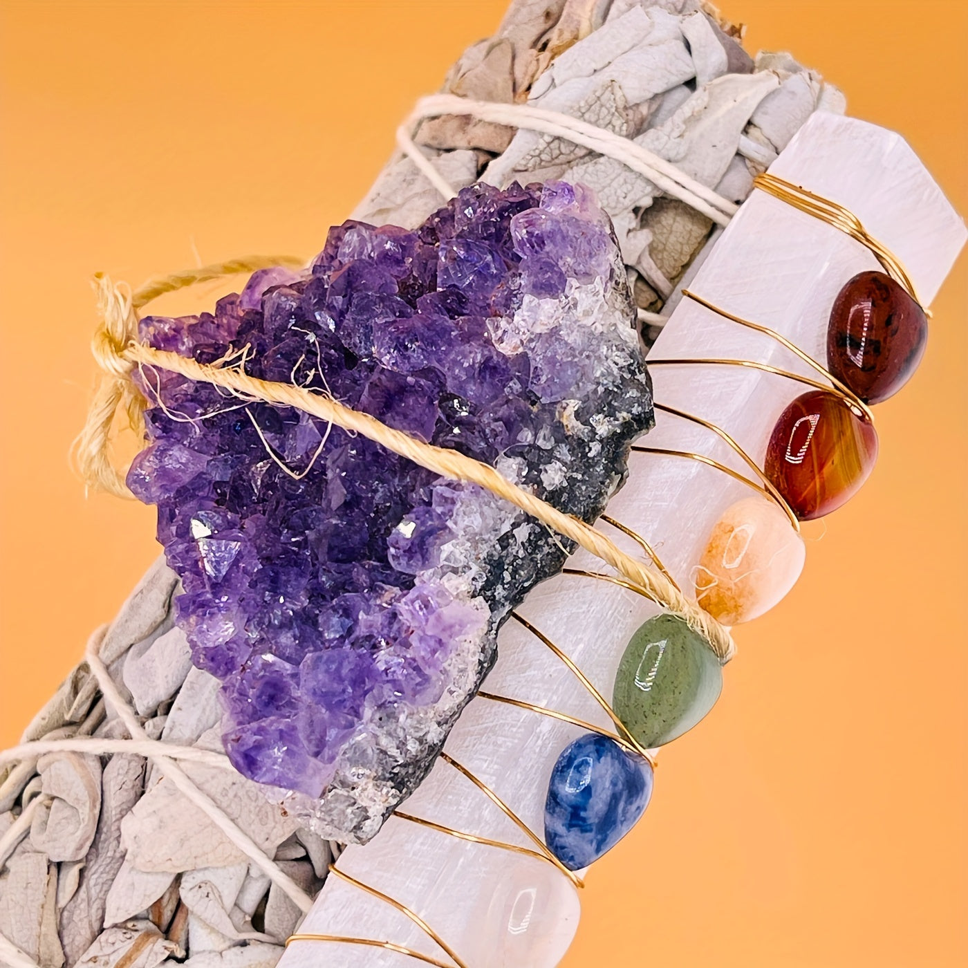 [Magic Crystal] California White Sage With 7 Chakra Crystal Gypsum Stick And Amethyst Cluster Block - Authentic Natural Crystal - Sage, Fresh Scent, Scented, Perfumed - Portable Gift For Tarot & Yoga - Holiday, Christmas, Hal