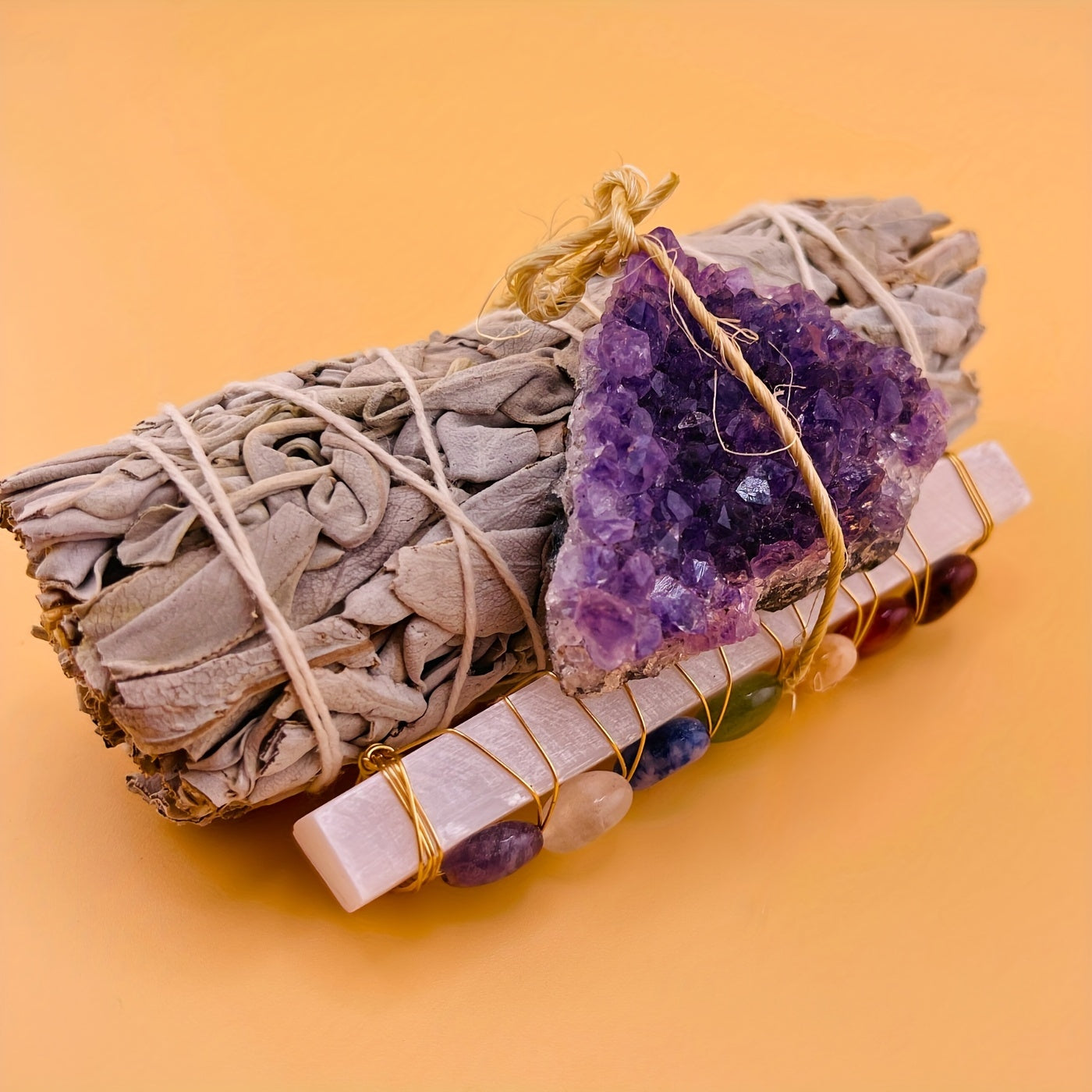 [Magic Crystal] California White Sage With 7 Chakra Crystal Gypsum Stick And Amethyst Cluster Block - Authentic Natural Crystal - Sage, Fresh Scent, Scented, Perfumed - Portable Gift For Tarot & Yoga - Holiday, Christmas, Hal