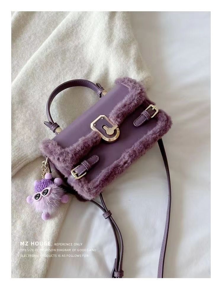 Autumn And Winter High-End Texture Niche Fashion Versatile One-Shoulder Plush Crossbody Bag