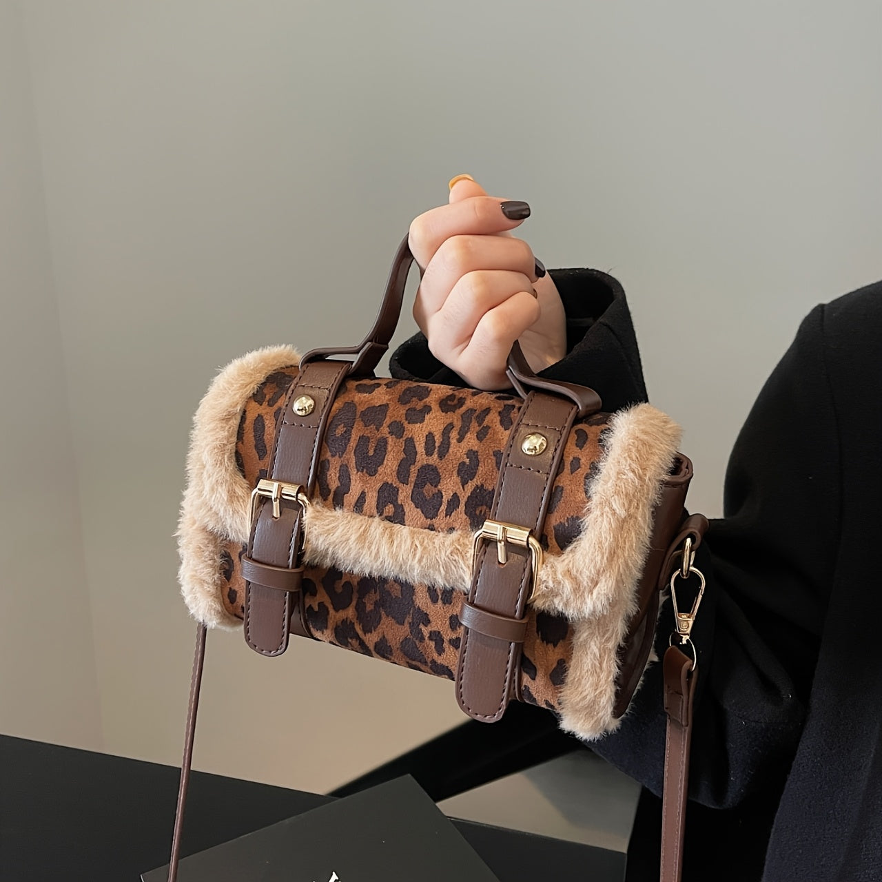 Fashion Leopard Print Crossbody Bag, Faux Leather Shoulder Messenger Handbag, Chic Solid Color with Faux Fur Trim, with Magnetic Closure and Polyester Lining, for Occasion-Ready Accessory