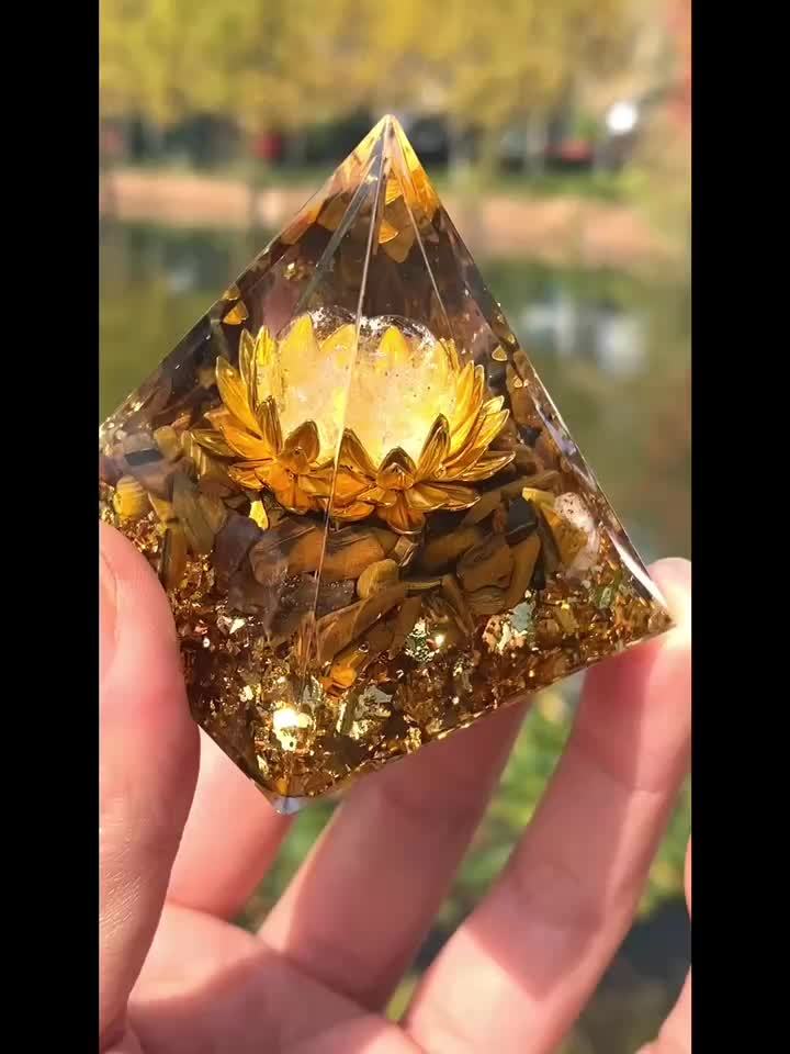 1pc Orgone Abundance Pyramid with Tiger's Eye & White Crystal - Attract Wealth, Prosperity & Success | Sparkling Golden Glitter Accents for Positive Energy & Spiritual Growth | Ideal for Home Decor & Good Luck Charm